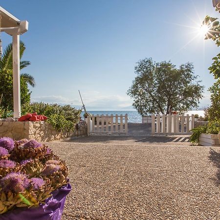 Anastasias Apartments Ірія Екстер'єр фото